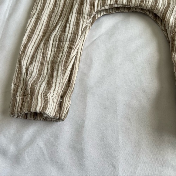 Quincy Mae Woven Long Sleeve Jumpsuit in Fern Stripe Size 0-3 Months - Picture 14 of 16